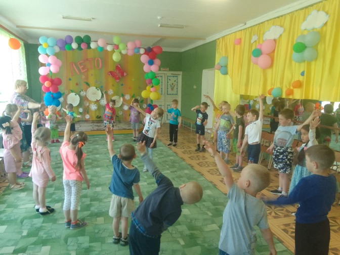 10 июня в детском саду прошло летнее развлечение «В гостях у лесной Феи»
